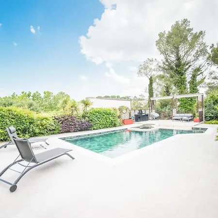 Luxury -villa-piscine-jacuzzi-famille-table De Billard - Pros Servicesconciergerie Villa *