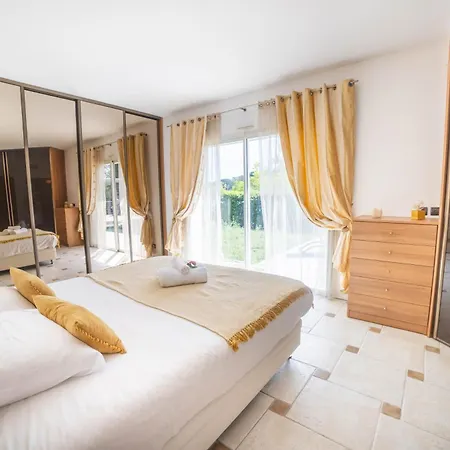 Luxury -villa-piscine-jacuzzi-famille-table De Billard - Pros Servicesconciergerie Vila *