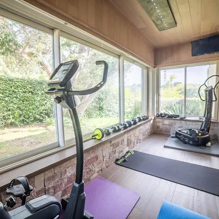 Villa Luxury -villa-piscine-jacuzzi-famille-table De Billard - Pros Servicesconciergerie *