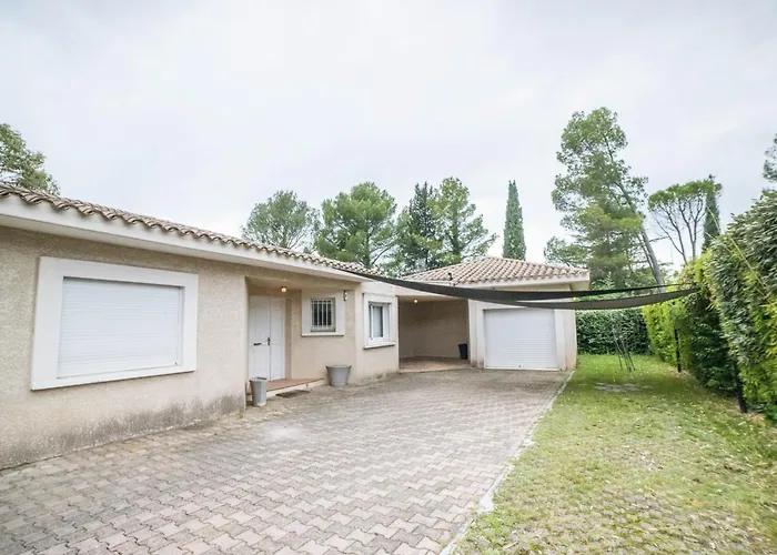 Luxury -villa-piscine-jacuzzi-famille-table De Billard - Pros Servicesconciergerie