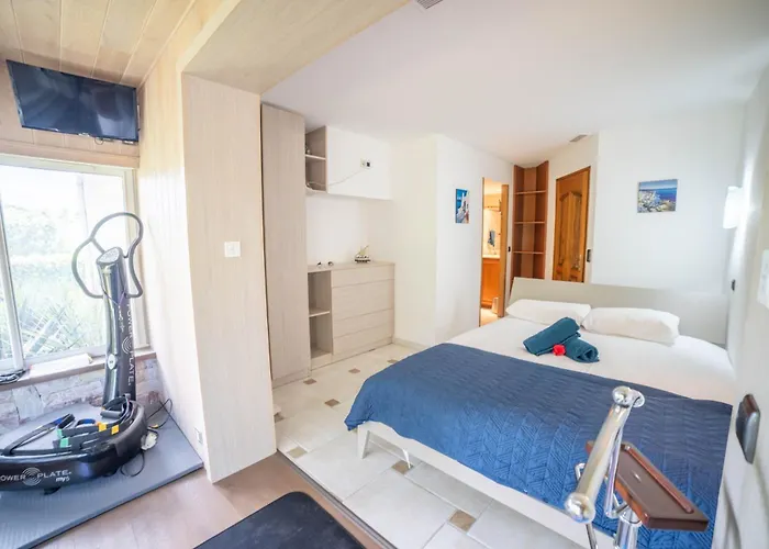 Βίλα Luxury -villa-piscine-jacuzzi-famille-table De Billard - Pros Servicesconciergerie